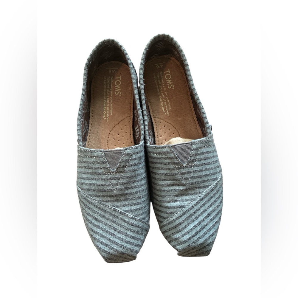 Toms Classic โMovember' Striped Canvas Flats. Size 6. - Picture 2 of 11